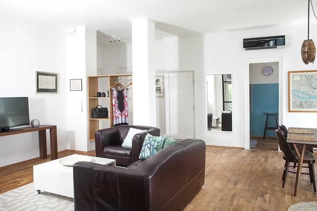 Riverside Panorama Apartment Budapest Hungría